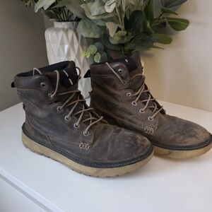 Rugged Men's Brown Lace-Up Boots